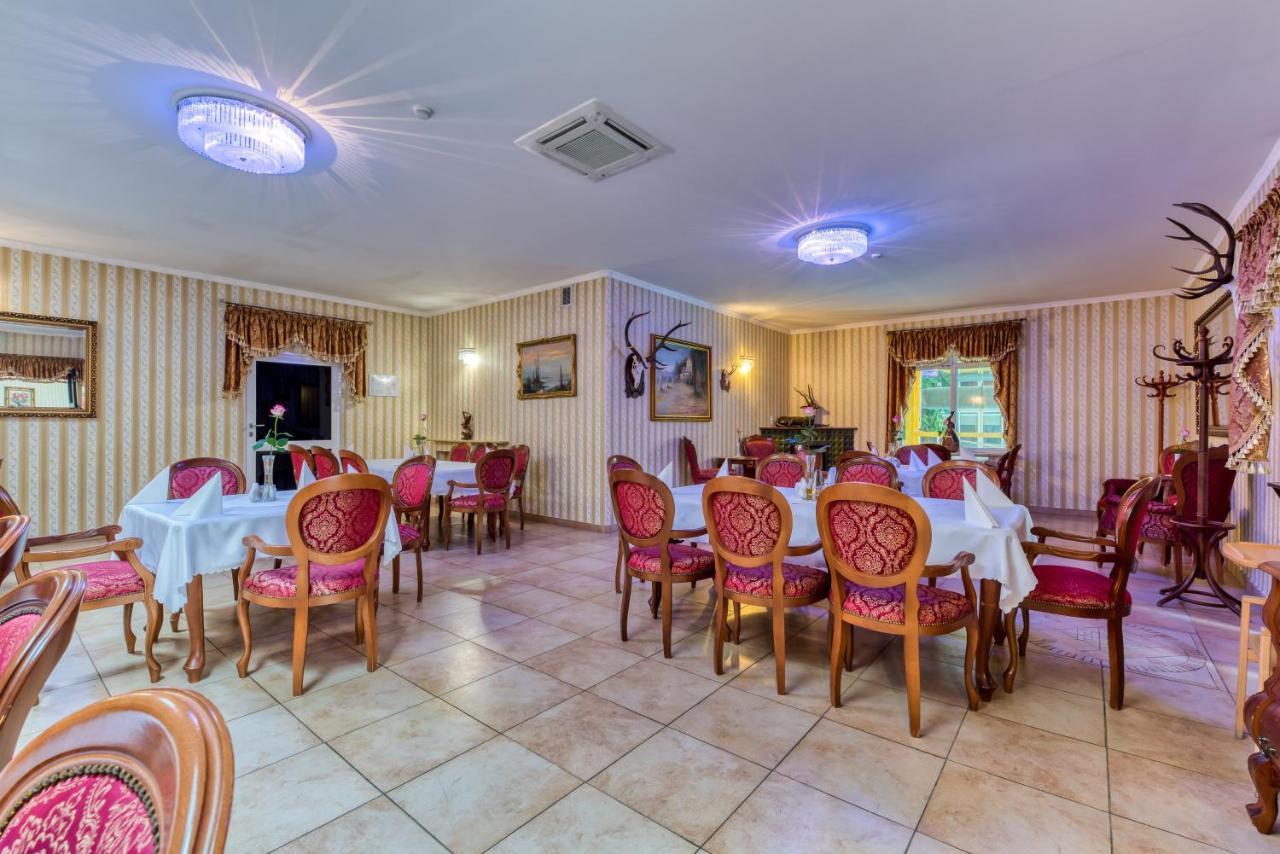 Hotel Gracja Ґожув-Велькопольський Екстер'єр фото