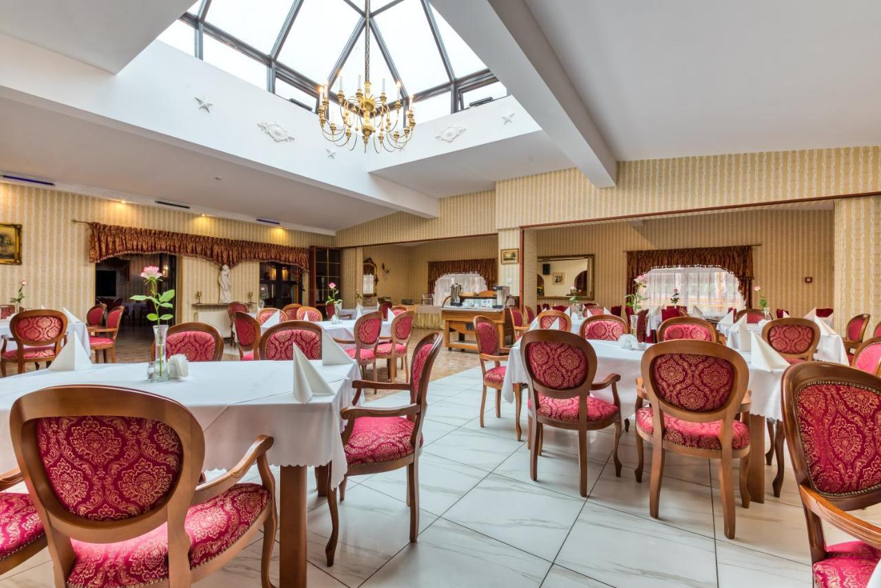 Hotel Gracja Ґожув-Велькопольський Екстер'єр фото